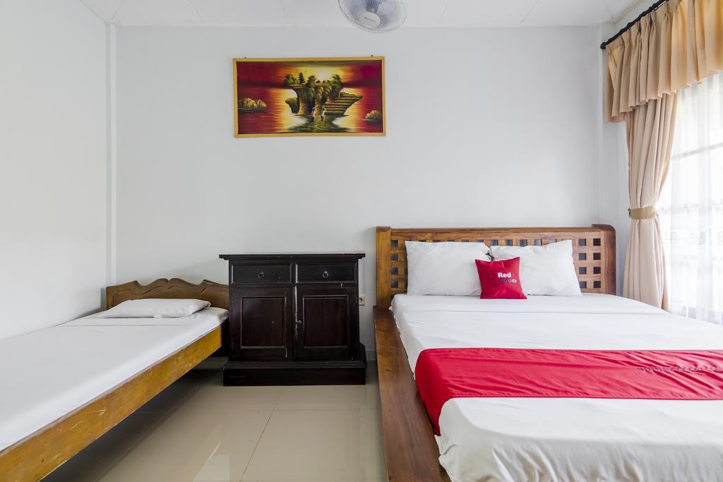 Reddoorz @ Poppies Lane 1 Hotel Kuta  Exterior photo