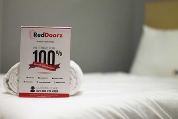 Reddoorz @ Poppies Lane 1 Hotel Kuta  Exterior photo